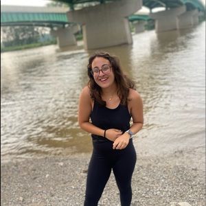 Meet your Posher, Natalie